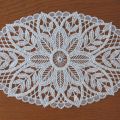 Oval Anna lace doily