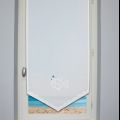 Fish pointed window curtain