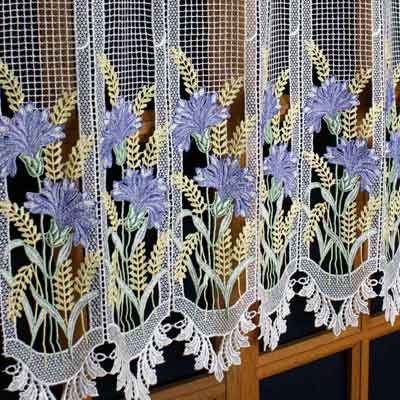 Ears of corn and bleu flower macrame curtain