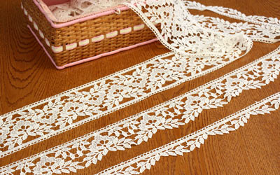 Macrame lace tie back