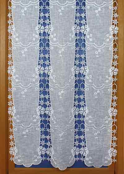 Magnolia macrame curtain